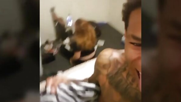 Super-hot ung dame nyder kæmpe boner in bang bus