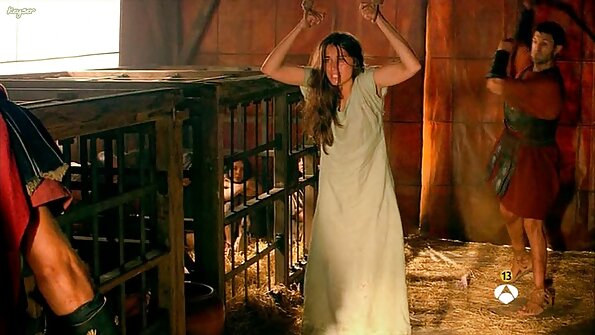 September Reign sætter sin sorte fisse ned på en hvid pik