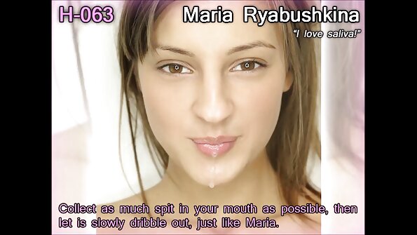 Tatoveret par bliver knepende højt på lageret