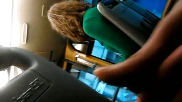 Pilot knepper en af ​​de hotteste stewardesser på hotelværelset