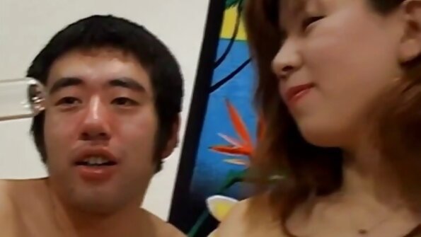 Bjergeventyr bliver til hot sex på offentligt sted