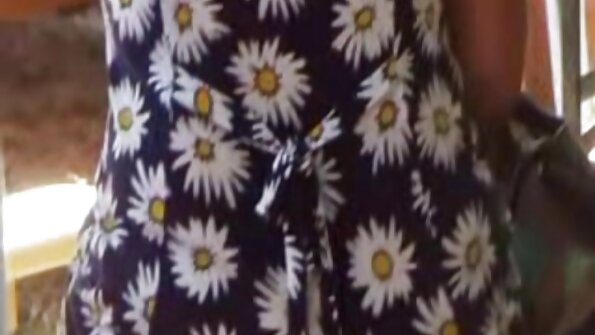 Paige Owens bliver alene med Chanel Preston, der negler tøsne